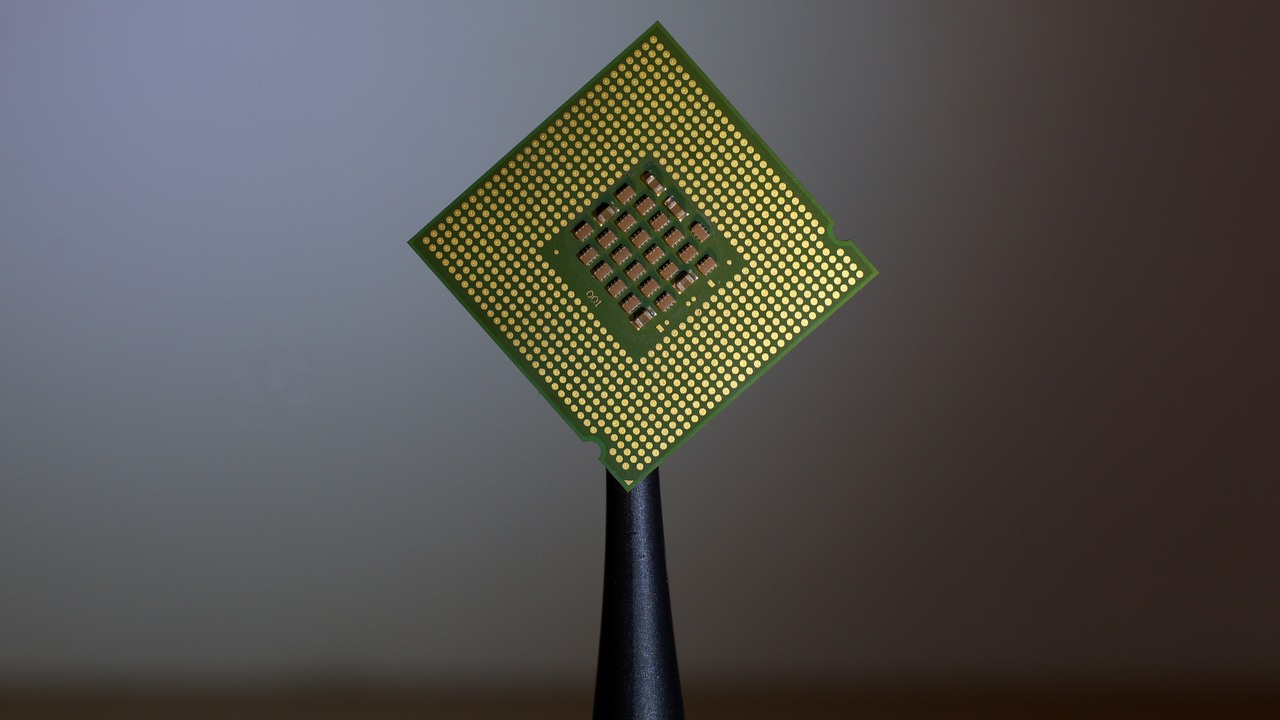 Full Shelves and Cheaper Hardware as Early as 2023? New Factories Could Help.